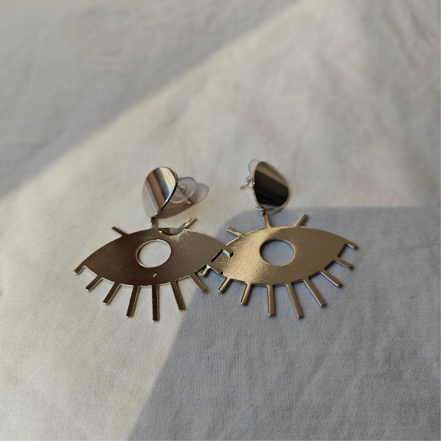 Can't Afford Schiaparelli But I LOVE Fashion Earrings